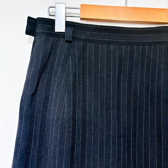 HAMMER Vintage black striped wool skirt - Picture 2 of 7